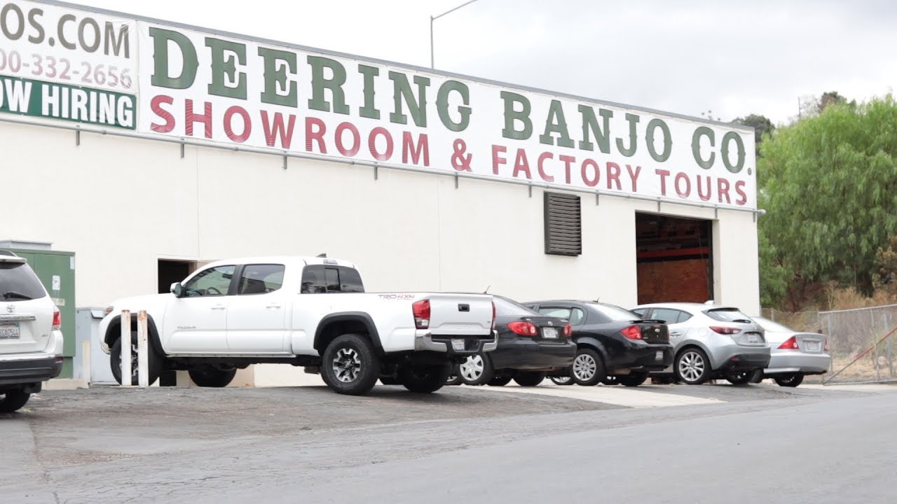 deering banjo factory showroom